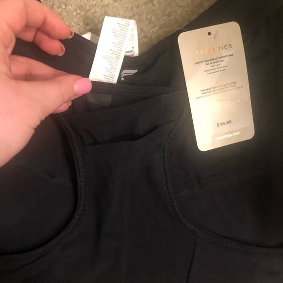 Fabletics Brand New Tags Black Sports Bra - 1X - Picture 6 of 7